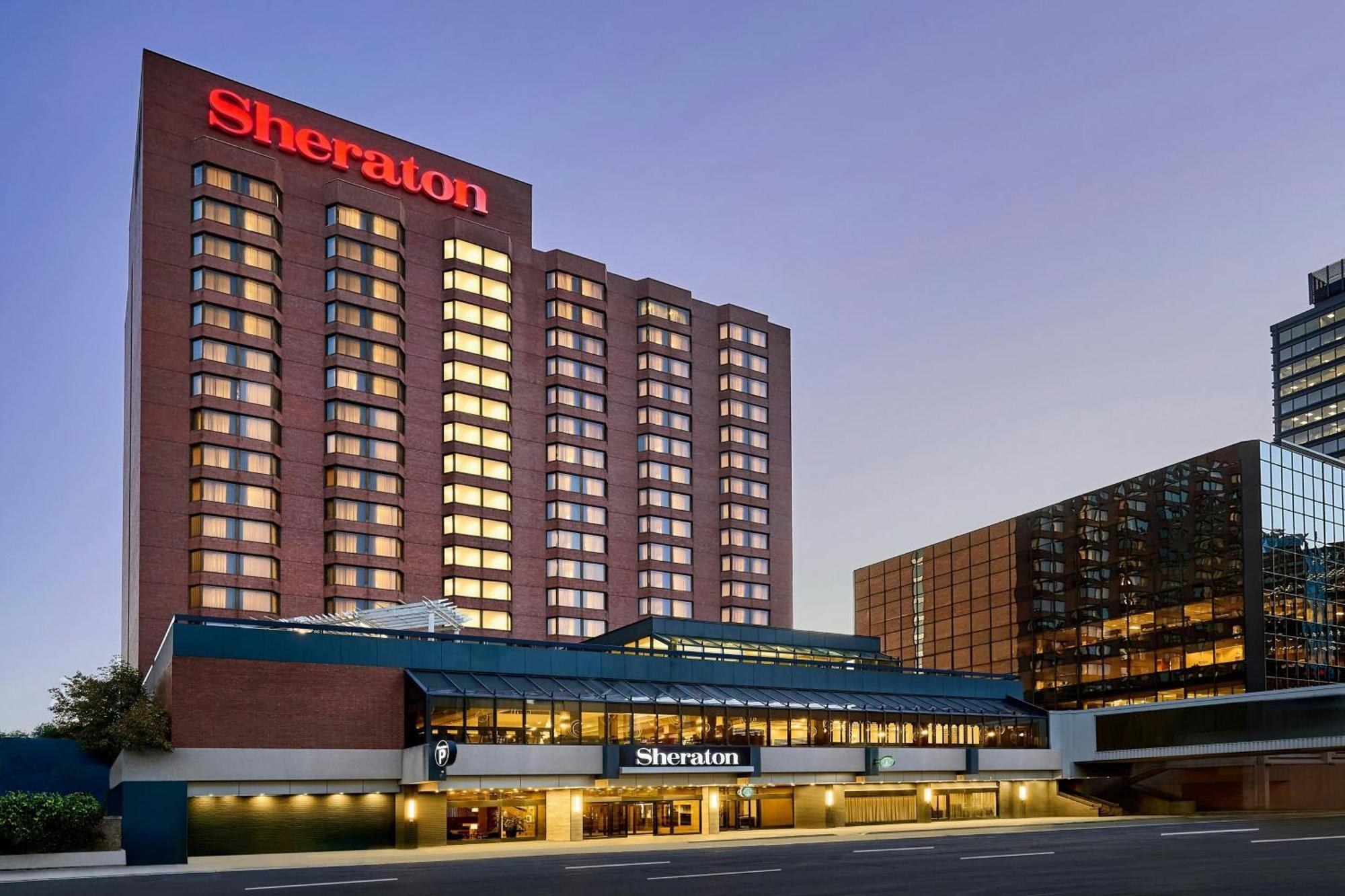 Sheraton Hamilton Hotel Exterior photo