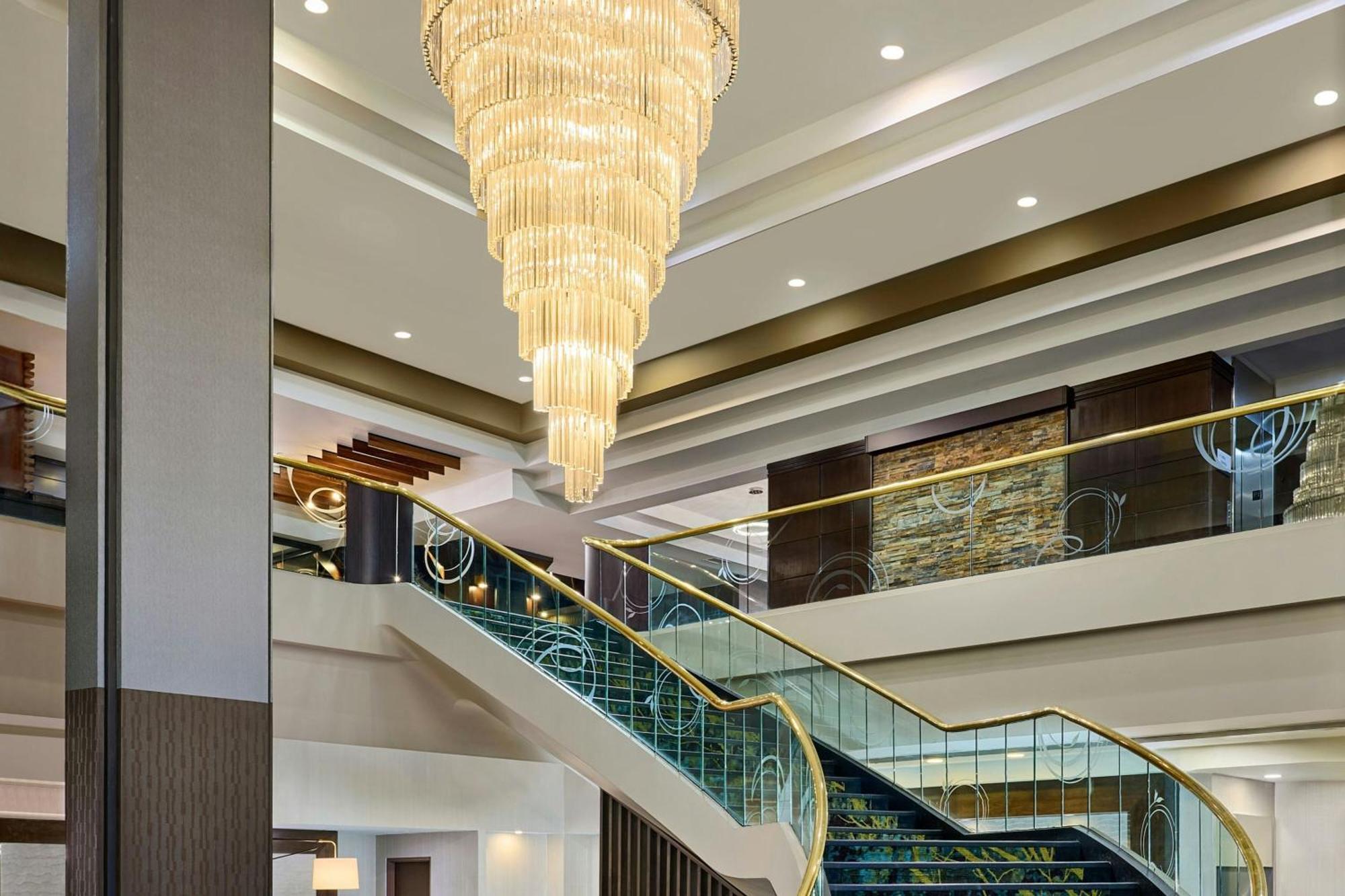 Sheraton Hamilton Hotel Exterior photo